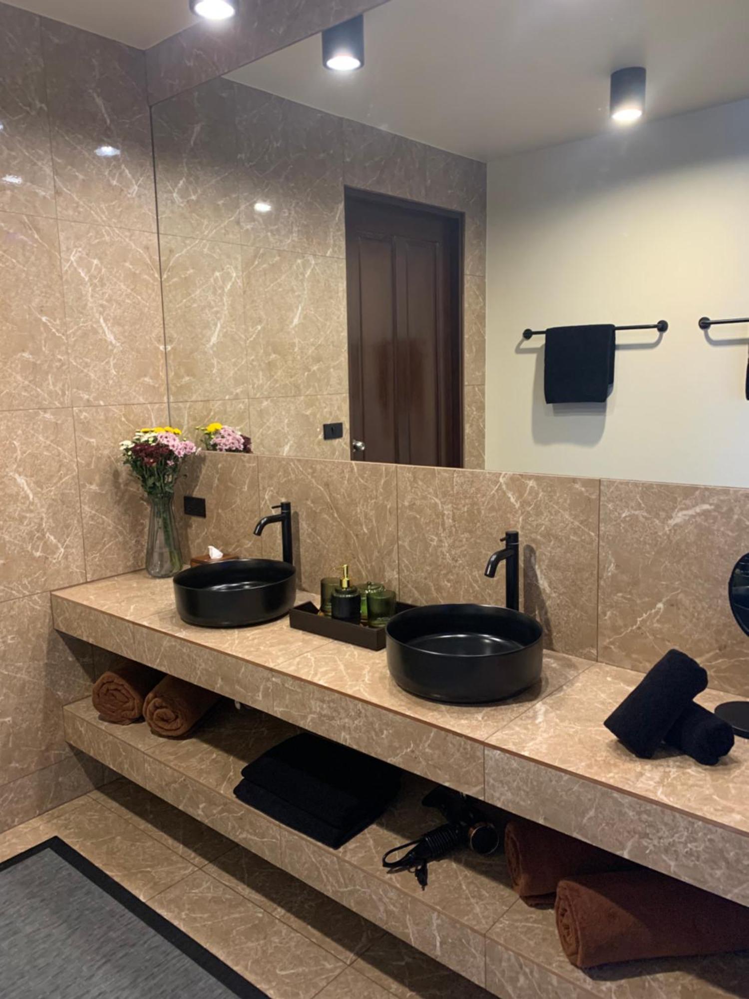 Villa Manolo Ban Bang Makham Екстер'єр фото